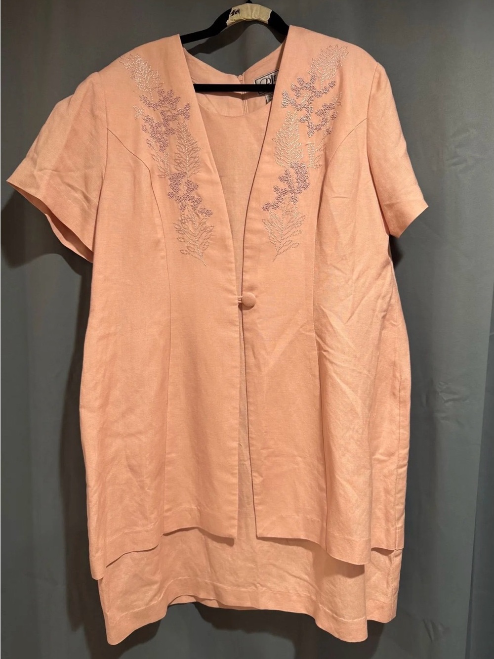 Vintage 90s Peach Embroidered Short-Sleeve Tunic top linen